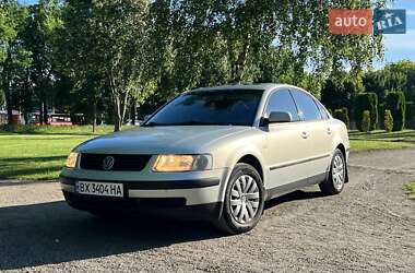 Седан Volkswagen Passat 1999 в Хмельницком