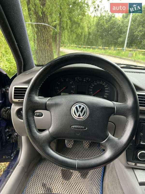 Седан Volkswagen Passat 2000 в Рівному