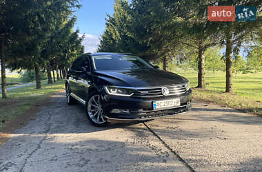 Універсал Volkswagen Passat 2015 в Любомлі