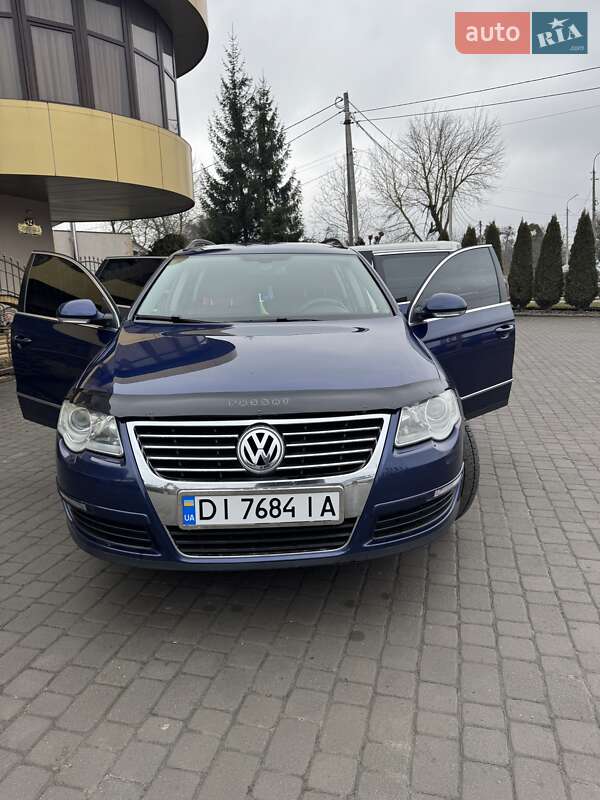Універсал Volkswagen Passat 2008 в Шепетівці