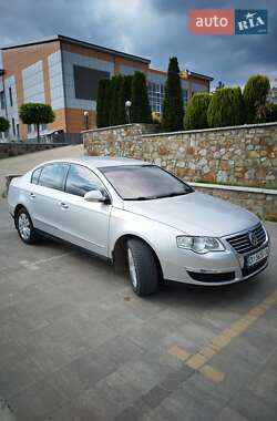 Седан Volkswagen Passat 2006 в Сокирянах