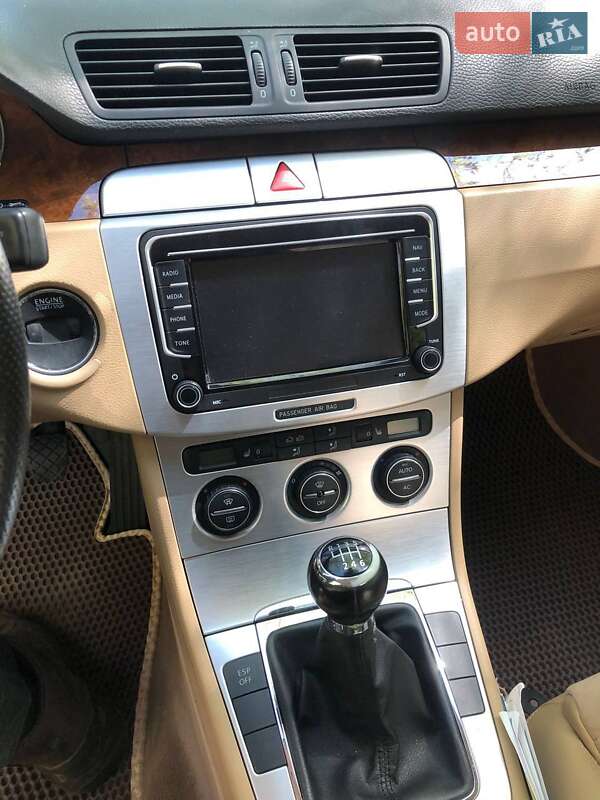 Седан Volkswagen Passat 2007 в Вышгороде