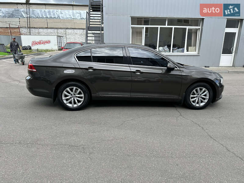 Седан Volkswagen Passat 2018 в Полтаве фото 8 Седан Volkswagen Passat 2018 в Полтаве