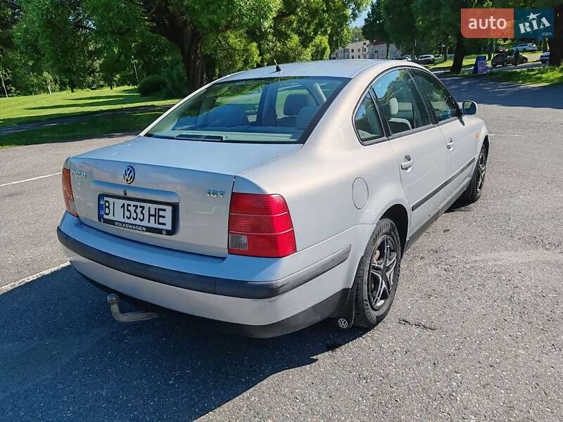 Седан Volkswagen Passat 1998 в Глобиному