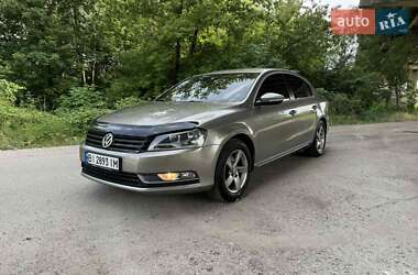 Седан Volkswagen Passat 2012 в Днепре