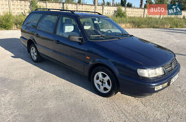Универсал Volkswagen Passat 1995 в Кривом Роге