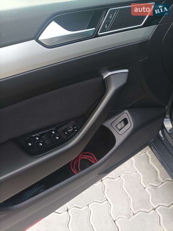 Универсал Volkswagen Passat 2017 в Меденичах