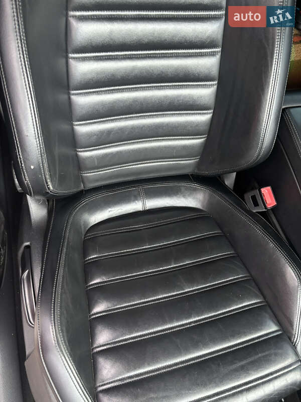 Універсал Volkswagen Passat 2013 в Івано-Франківську