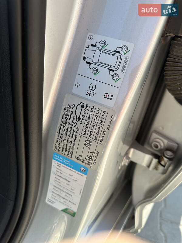 Универсал Volkswagen Passat 2018 в Дубно фото 49 Универсал Volkswagen Passat 2018 в Дубно