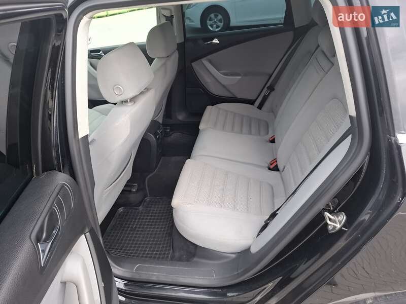 Универсал Volkswagen Passat 2006 в Умани фото 18 Универсал Volkswagen Passat 2006 в Умани