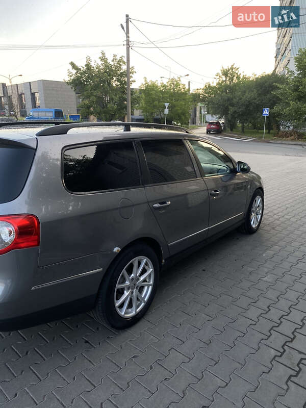 Универсал Volkswagen Passat 2006 в Житомире