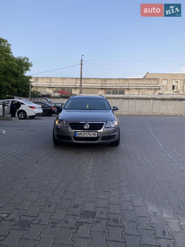 Универсал Volkswagen Passat 2006 в Житомире