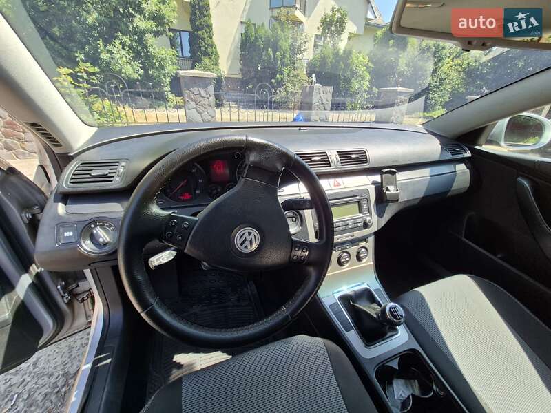 Универсал Volkswagen Passat 2006 в Ужгороде