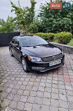 Седан Volkswagen Passat 2014 в Луцке
