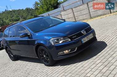Універсал Volkswagen Passat 2013 в Мукачевому