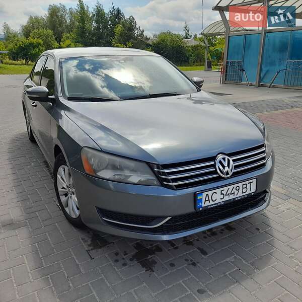 Седан Volkswagen Passat 2014 в Луцке
