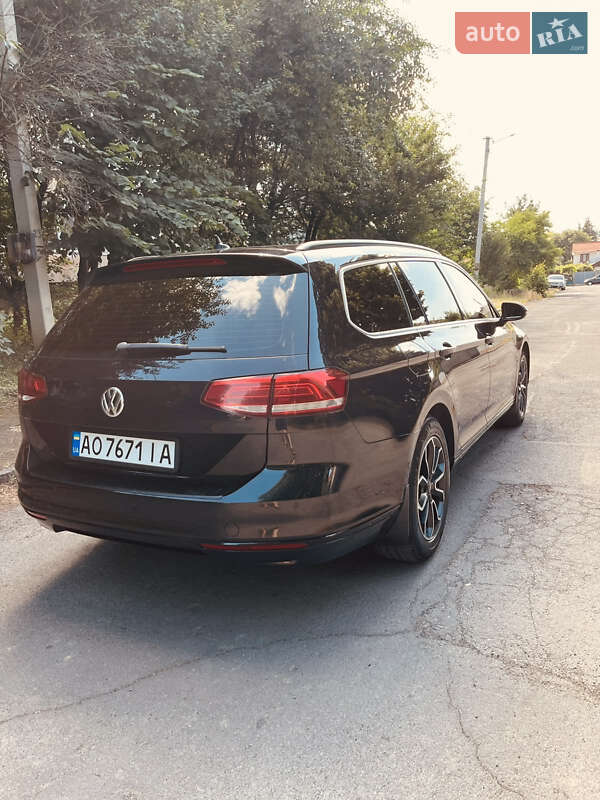 Универсал Volkswagen Passat 2016 в Ужгороде