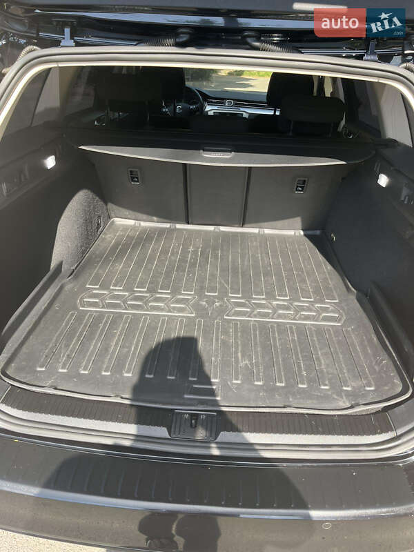 Универсал Volkswagen Passat 2016 в Ужгороде