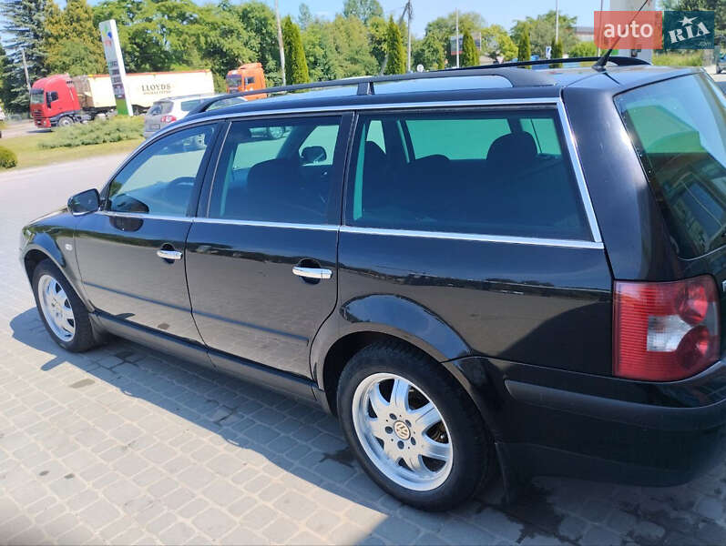 Универсал Volkswagen Passat 2002 в Самборе