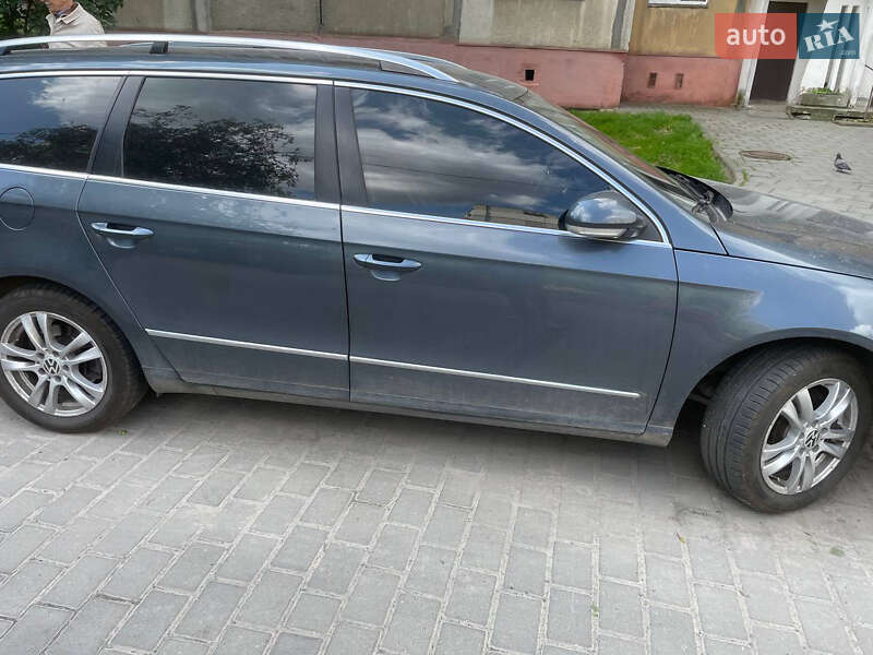 Универсал Volkswagen Passat 2010 в Львове