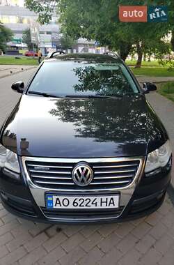 Універсал Volkswagen Passat 2008 в Ужгороді