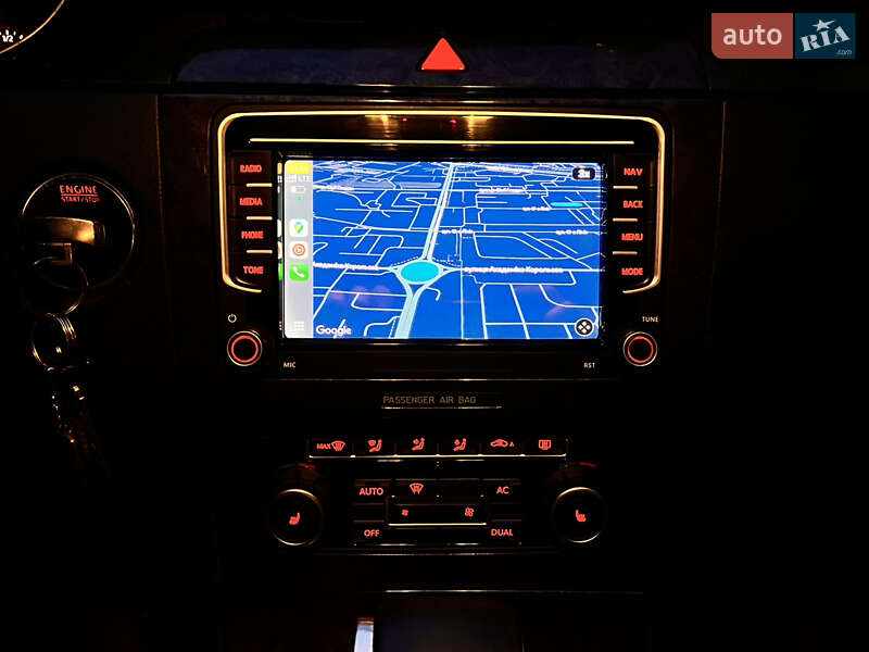 Седан Volkswagen Passat 2010 в Одессе