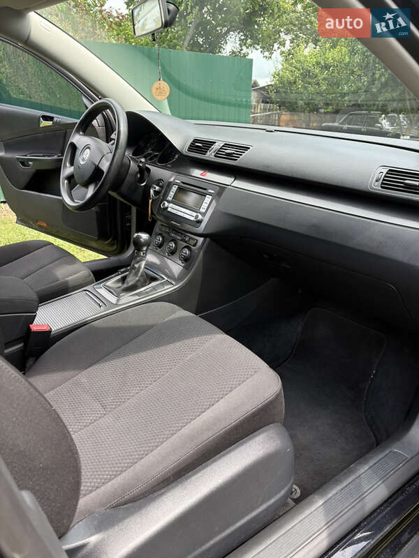 Універсал Volkswagen Passat 2007 в Харкові