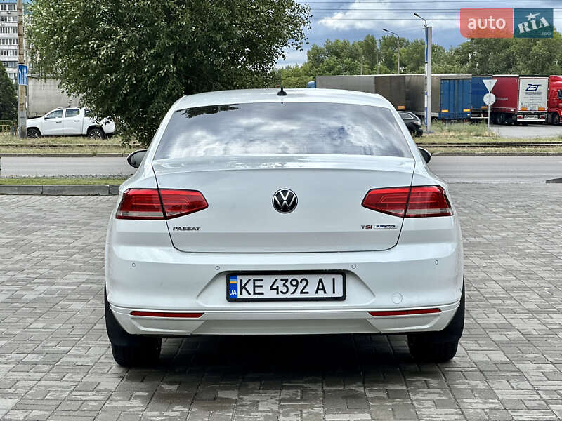 Седан Volkswagen Passat 2015 в Дніпрі