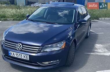 Седан Volkswagen Passat 2012 в Києві