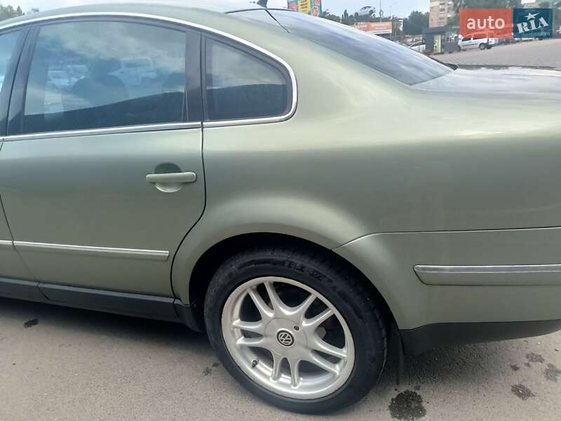 Седан Volkswagen Passat 2004 в Полтаві