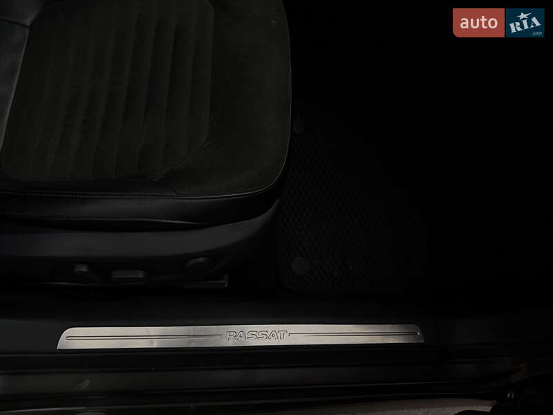 Седан Volkswagen Passat 2014 в Николаеве