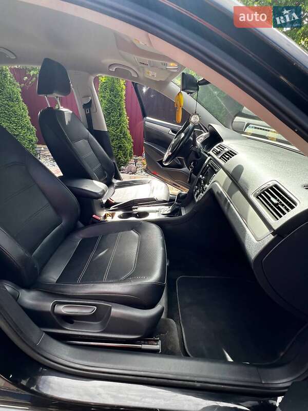 Седан Volkswagen Passat 2013 в Великодолинському