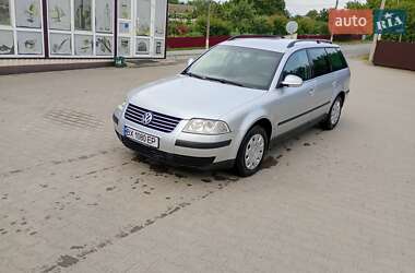 Універсал Volkswagen Passat 2004 в Ярмолинцях