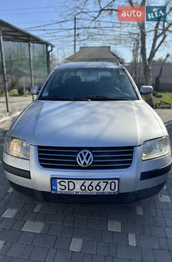 Універсал Volkswagen Passat 2001 в Покровському