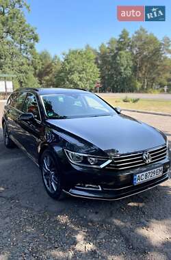 Універсал Volkswagen Passat 2015 в Луцьку