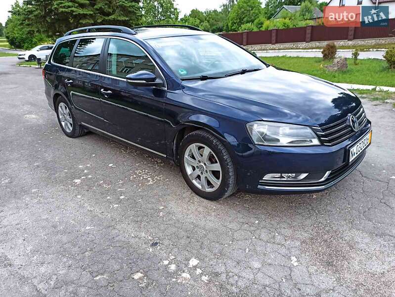 Универсал Volkswagen Passat 2014 в Тернополе
