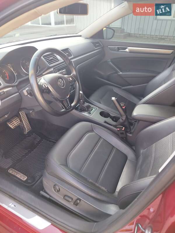 Седан Volkswagen Passat 2016 в Кагарлику