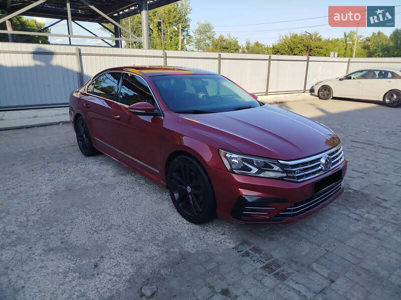 Седан Volkswagen Passat 2016 в Кагарлику