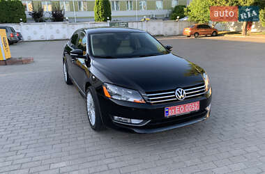 Седан Volkswagen Passat 2013 в Рівному