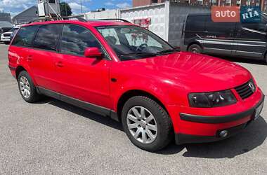 Универсал Volkswagen Passat 2000 в Ирпене