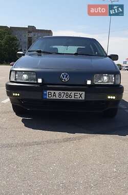 Седан Volkswagen Passat 1989 в 