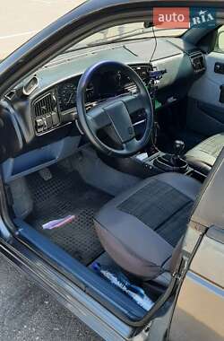 Седан Volkswagen Passat 1989 в 