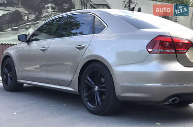 Седан Volkswagen Passat 2014 в 