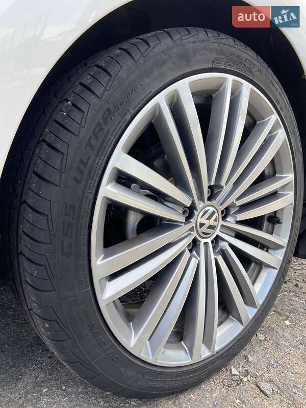 Седан Volkswagen Passat 2015 в Олександрії