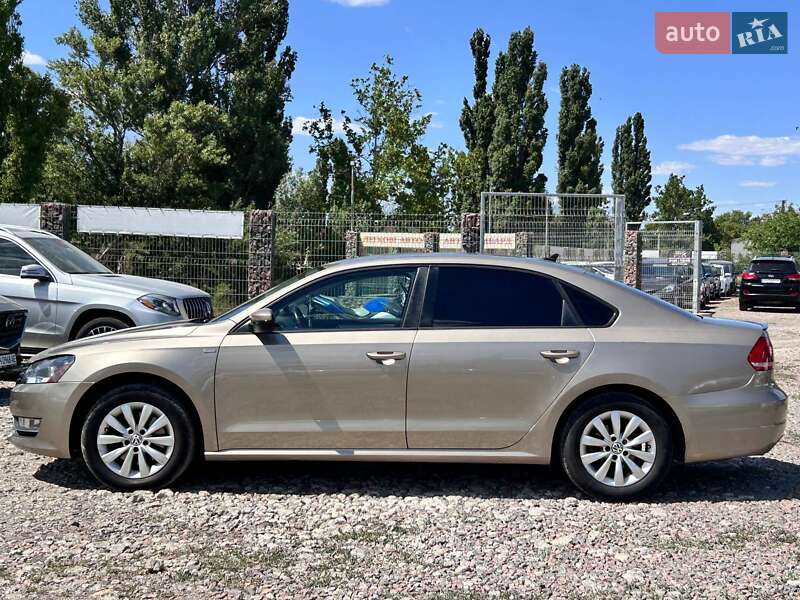 Седан Volkswagen Passat 2014 в Одессе