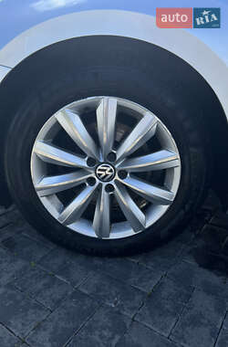 Универсал Volkswagen Passat 2015 в 