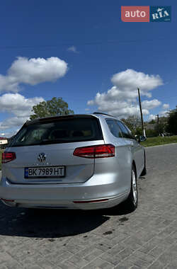 Универсал Volkswagen Passat 2015 в 