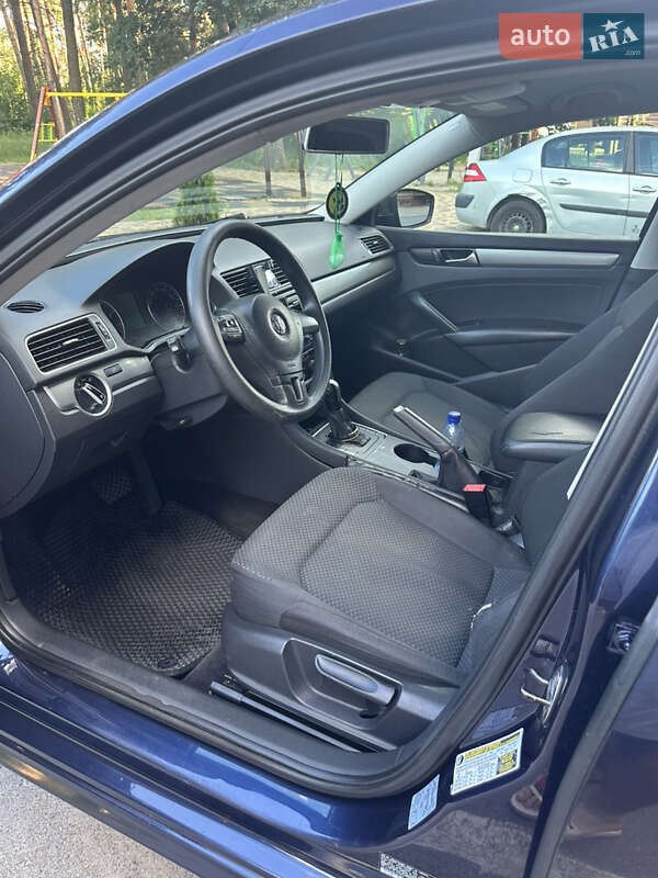 Седан Volkswagen Passat 2013 в Чернигове