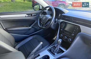 Седан Volkswagen Passat 2020 в 
