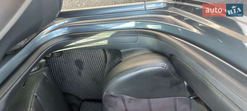 Седан Volkswagen Passat 2011 в Києві